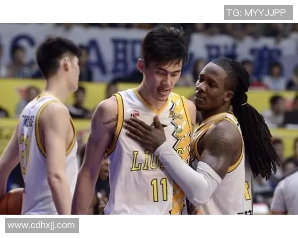 男篮对阵太阳比赛得分分析及关键时刻回顾